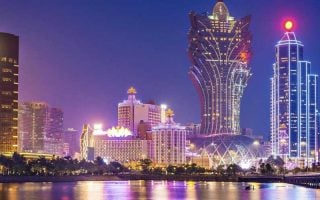 Les casinos de Macao encaissent 1 milliard de dollars en avril