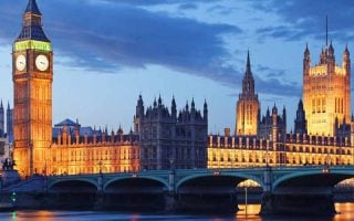 Le parlement britannique va examiner la nouvelle législation sur les jeux de hasard