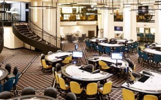 Paris Elysées Club accueille jusqu’à 8 joueurs sur ses tables de poker depuis sa réouverture