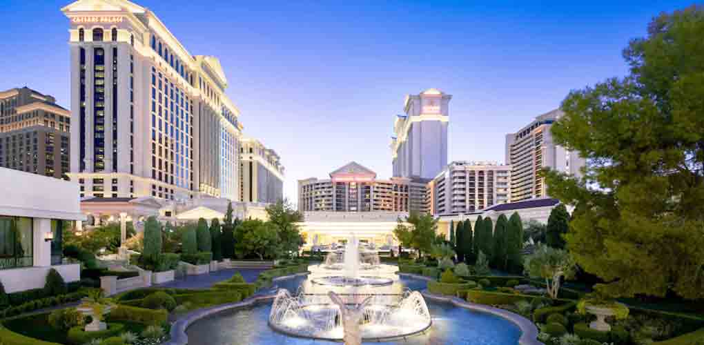 Deux femmes arrêtées par la police de Las Vegas après avoir volé un joueur du Caesars Palace Casino